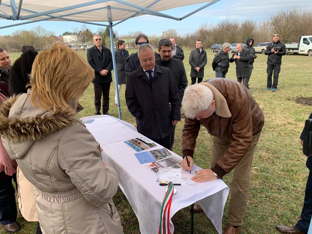 ipari par alapkőletétel 07